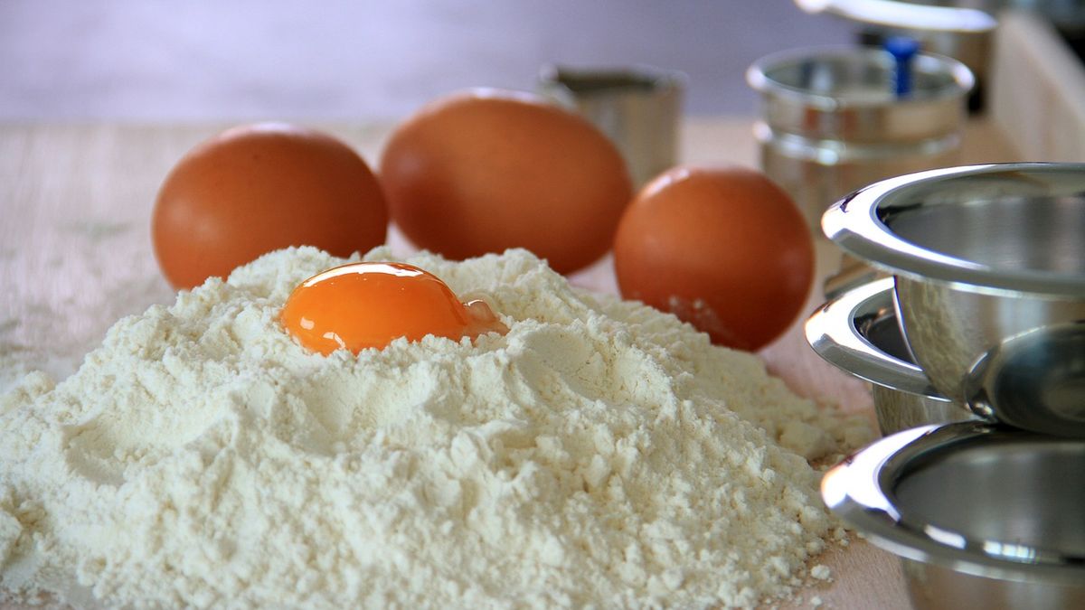 Cari Plastik & Bahan Kue Berkualitas? Esha Jayalaris di Karangsuci!